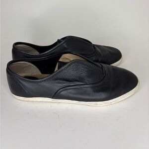 Frye Flats Shoes Slip On Women Size 10M Black Leather Casual Sneakers